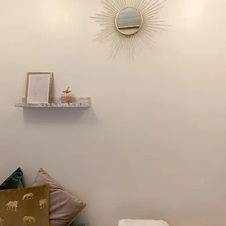 Cozy & Unique In Old Town Apartment